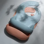 Wholesale Top Selling BPA Free Soft Silicone Baby Bibs Waterproof Feeding Bibs For Kids Toddler