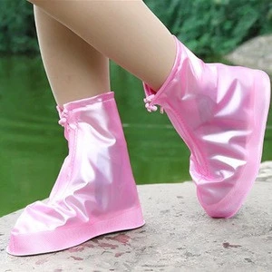 2017 The latest style of Rain shoes Rain boots Men and women can use it Childrens rain shoe cover