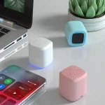 2020 amazon latest outdoor bosinas karaoke small mini wireless portable speakers car wireless with microphone