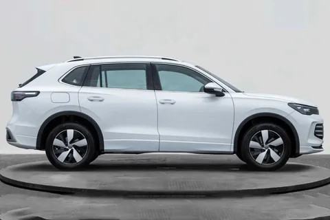 2024 Hot Sale VW Tiguan L Midsize SUV New Chinese Electric Hybrid Gasoline Car with Automatic Gearbox Left Steering