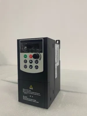 220V 2s 2.2kw Output 9.6A Single Phase Small-Size AC Inverter Vector Control Frequency Converter V/F Variable Frequency Drive in Central Air-Conditioning