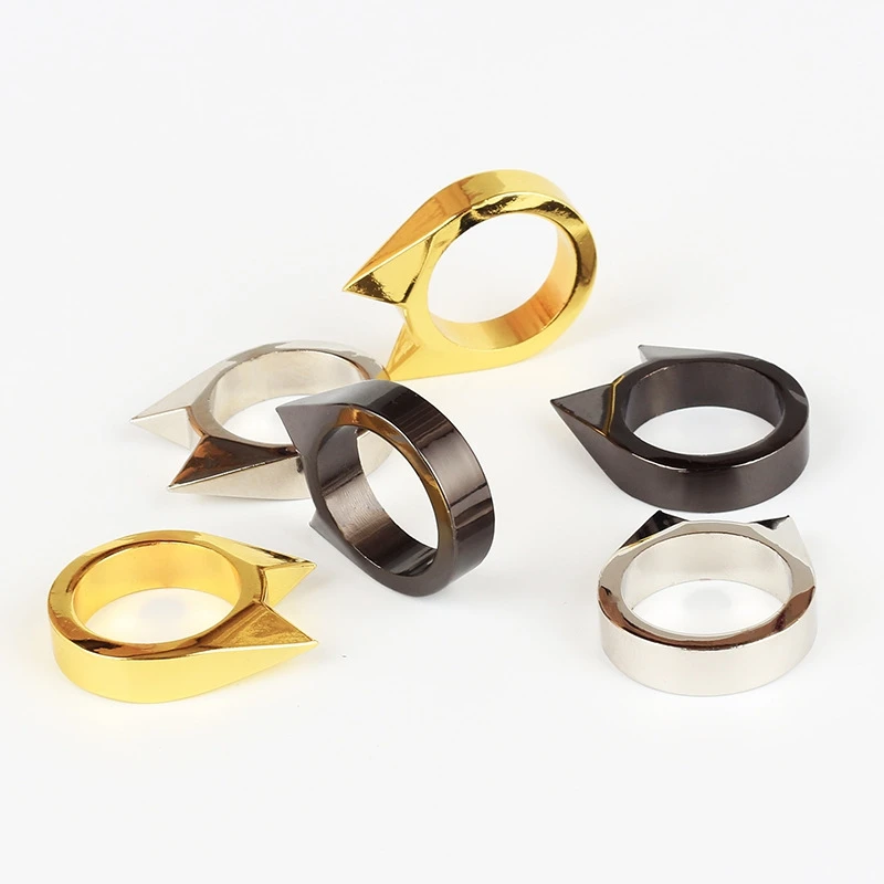 Cheap wholesale woman Self Defense Ring metal Cat ear ring personl safety protective supplies