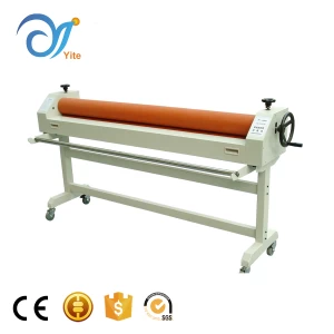 Guangzhou 160cm large size 160 roll to roll semi automatic manual vinyl cold laminating machine