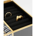 Metal And Glass Box With Rectangle Shape Durable Quality In Elegant Finished In Affordable Prices Metal Crafts Products