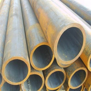 Seamless carbon steel pipe for fluid transportation