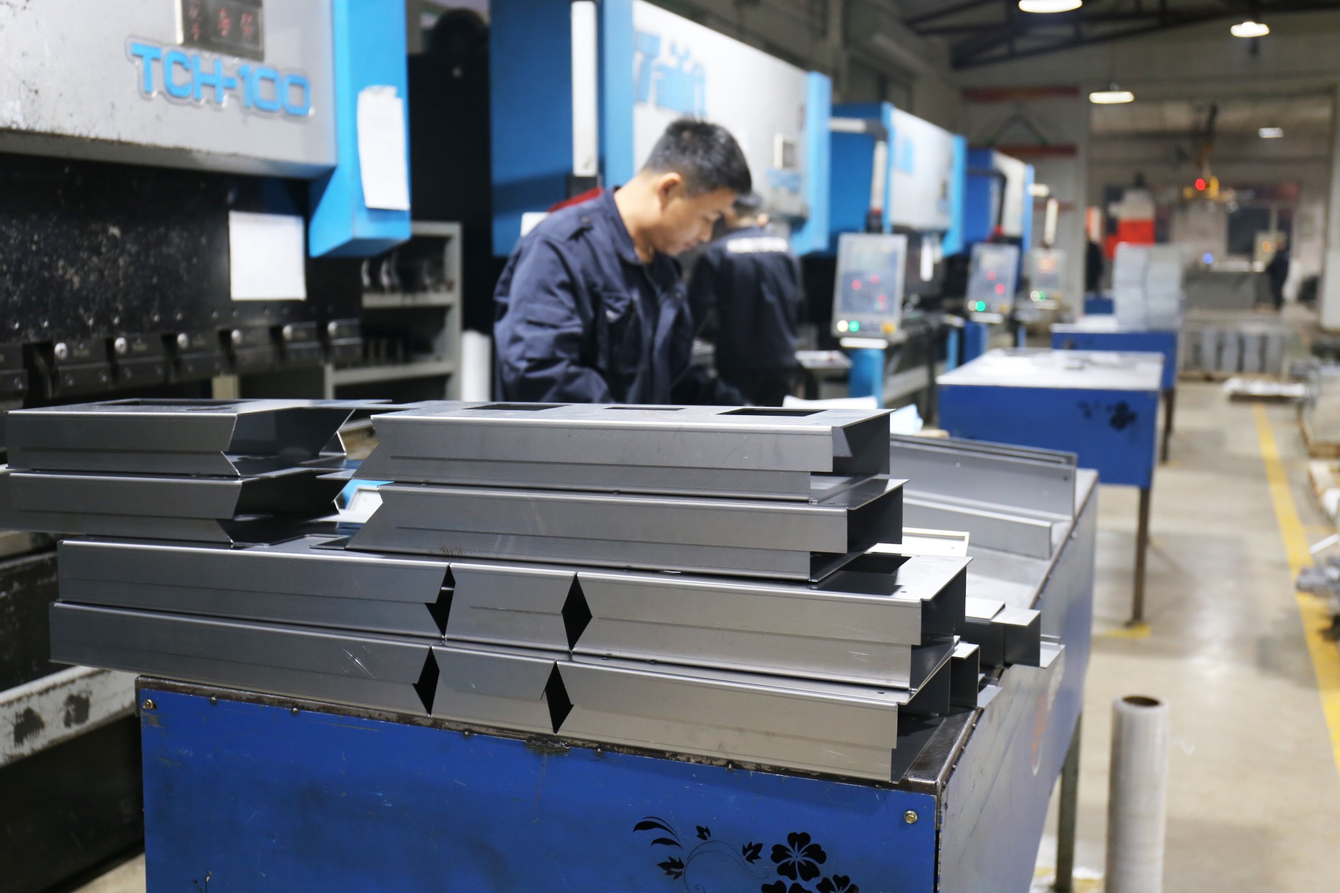 SMILE  Custom metal cut laser cutting anodized aluminum sheet metal stamping production part