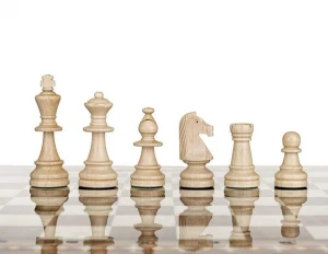 Tournament Staunton Standard size wooden chess pieces