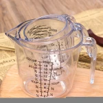 Transparent plastic measuring cup (600ml) baking measuring cup