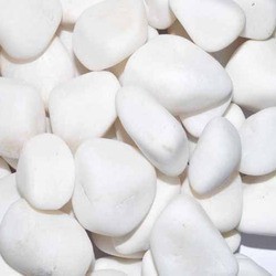 Un-Polished White Pebbles for Landscaping and decoration