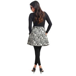 Women pattern mini skirt