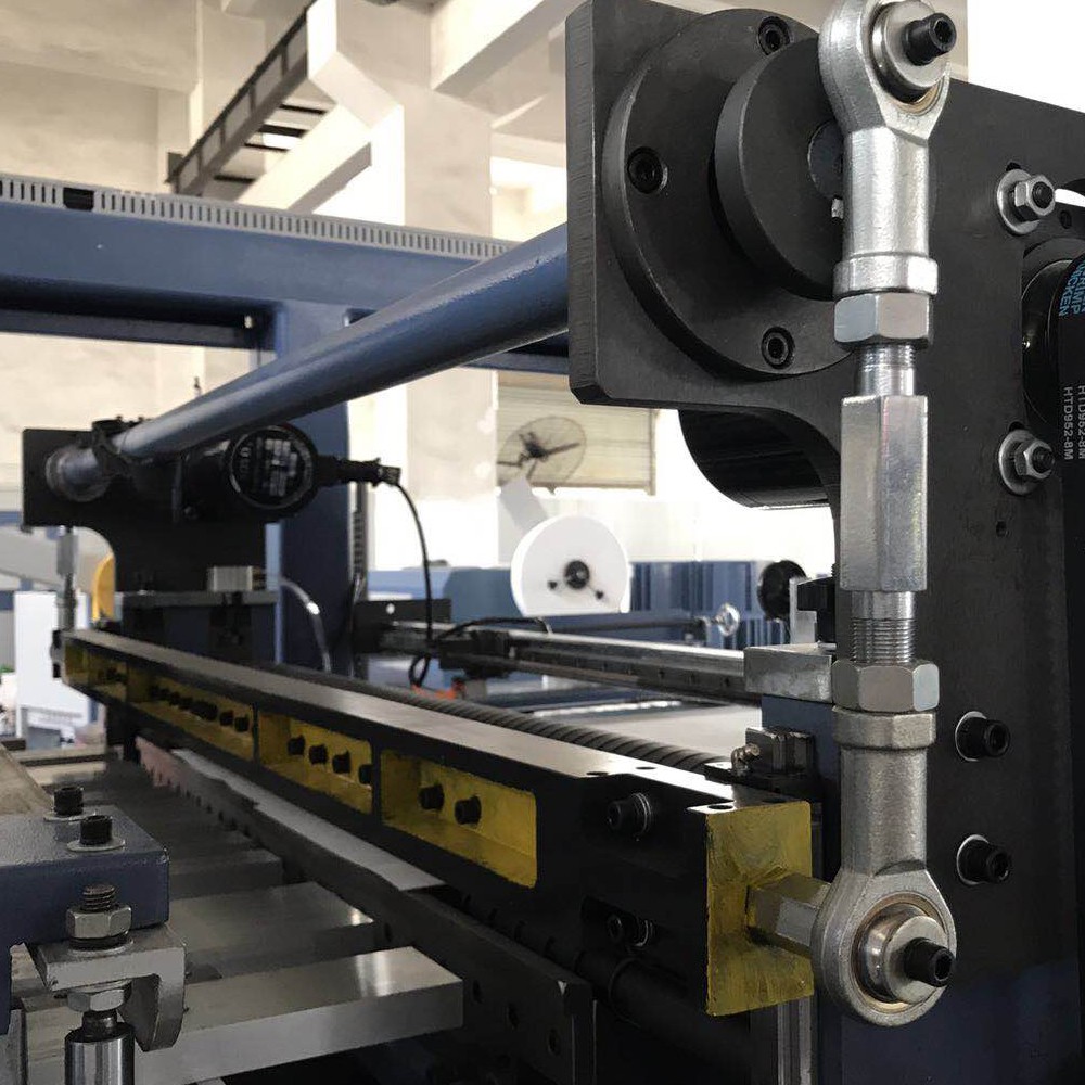 Buy Zw-f600 Non Woven Fabric Vest Bag Making Machine With Auto Punching ...