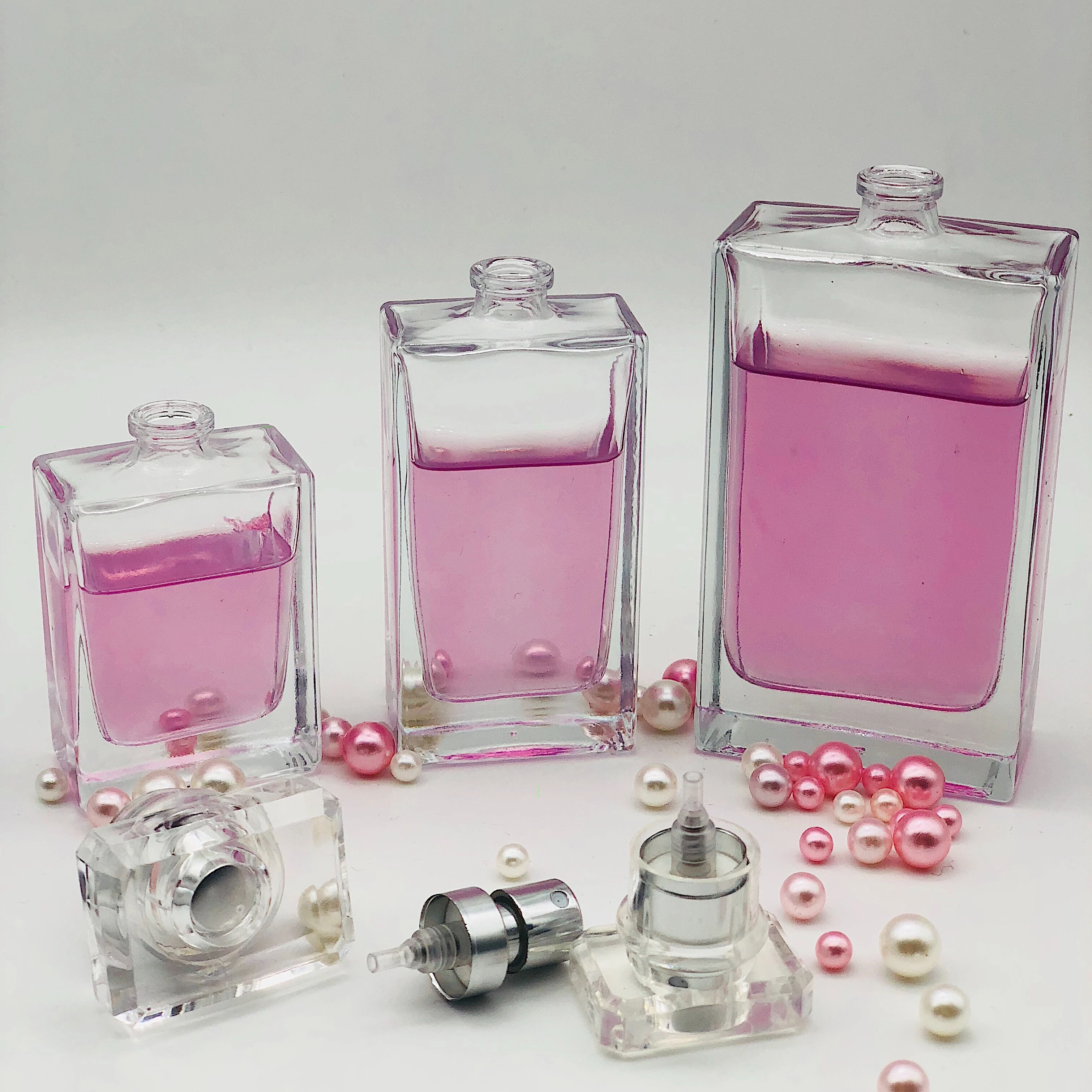 2020 Wholesale Customized Perfume Bottles Luxury Clear Perfume Bottle 30ML 50ML 100ML