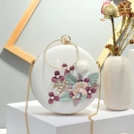 2021 new custom PVC fashion chain round embroidered lady messenger one shoulder messenger bag