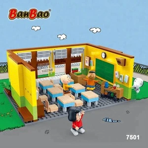 BanBao 7501 Hot Snoopy Peanuts IP Figure Classroom Plastic Building Blocks Toys For Children Kids Set