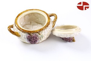 Ceramic embossed grape design dolomite food pot soup bowl with cover biscuit jar