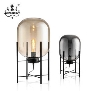 Cheap creative minimalist tportable luminaire simple round industrial bedside art deco table lamp