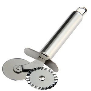 Creative Fluted Wheel Pizza Knife, Stainless Steel Double Slider Wheel, Pizza Cutter Pastry Slicer Kitchen Tools