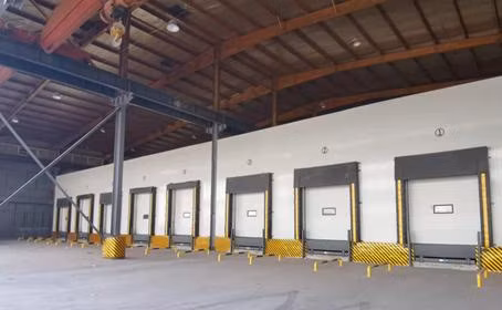 European Technology Sectional Doors for Industrial and Commercial Use