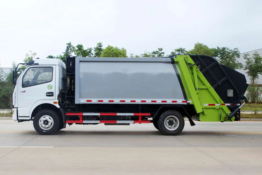 isuzu euro 3 diesel  8 cbm 6 wheels Garbage Compressing Truck Trash Compactor Vehicle