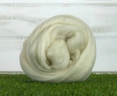 Manufacturer supply best price 30micron knitted blanket sheep wool top..