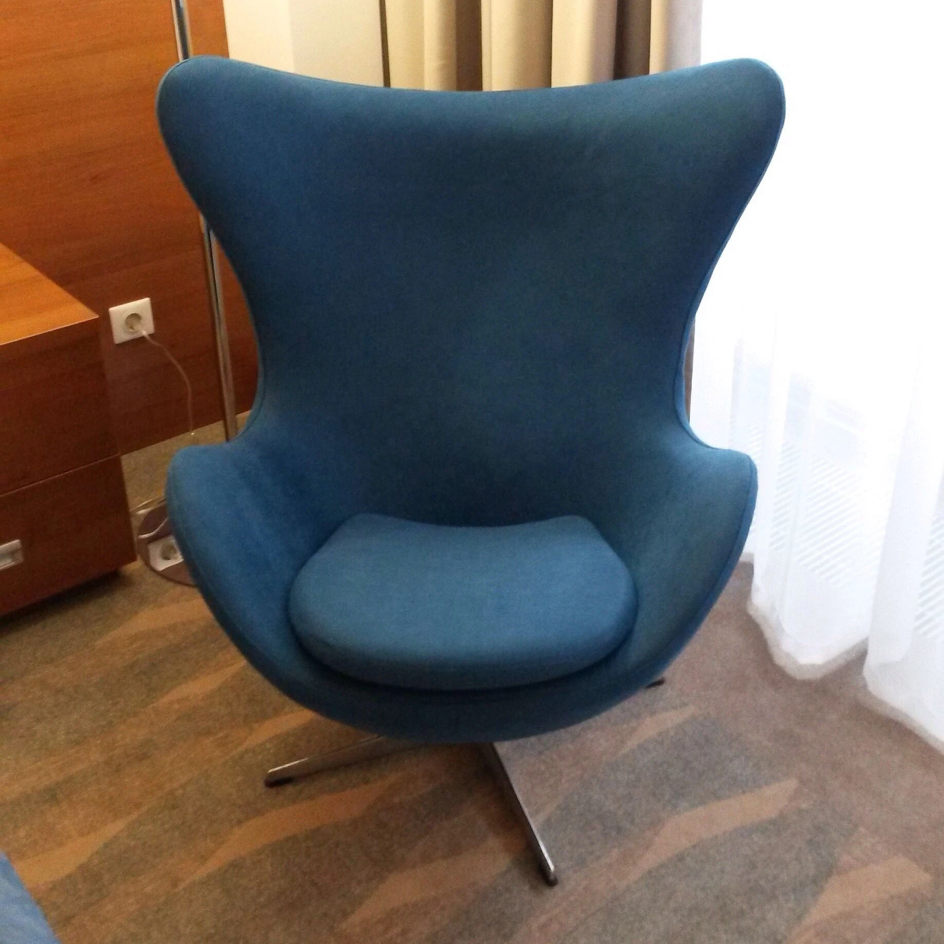 Modern Living room genuine leather Lounge chair Fiberglass Velvet armchair cashmere fabric Lounge Chair