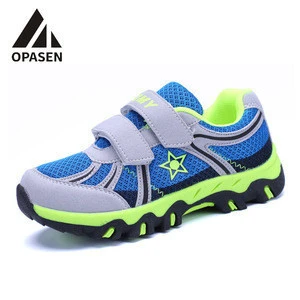 Non Slipping Sole Children Sports Running Shoes Synthetic And Mesh Upper