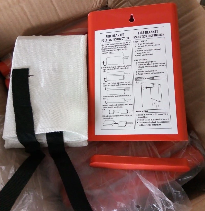 PVC box package CE standard en 1869 fire blanket with silicon coat