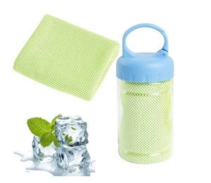 Unionpromo high quality sports cooling towel in bottle
