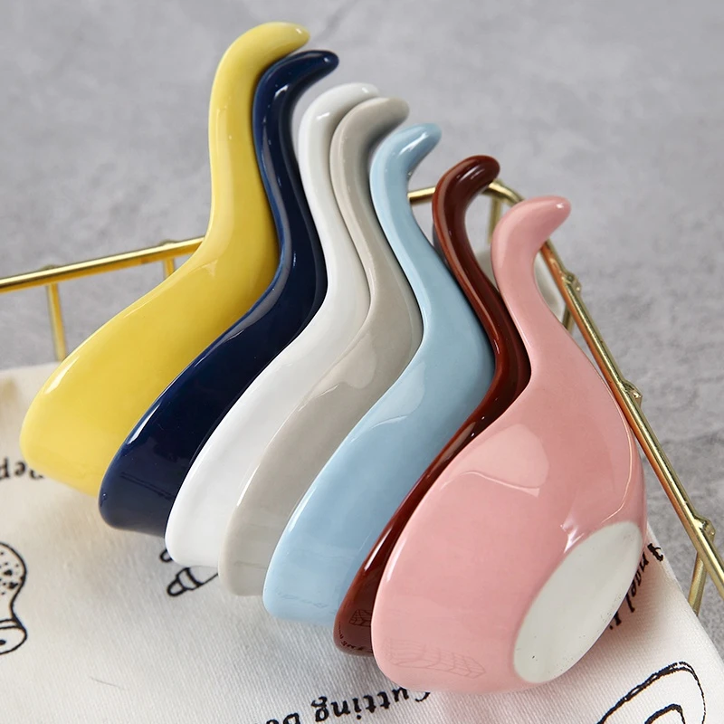 WEIYE Latest arrival multi-function mini sauces stackable restaurant small dish ceramic sauce boat with grip handle&A14020