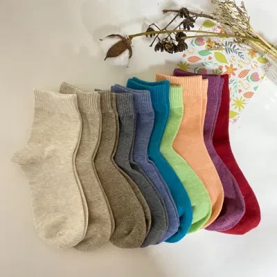 Women?s Cotton Warmth Middle-Cut Socks Comfortable Socks