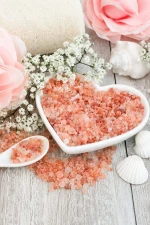 Premium Himalayan Pink Bath Salt Crystals | Natural Spa & Wellness Bath Soak | OEM Private Label Available
