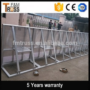 Buy Aluminum Crowd Control Barricade / Traffic Plastic Pliable Barrier ...