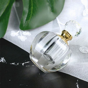 Cheap Craft Favor Decorative Crystal Bottle for Perfume Oil