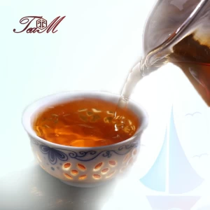 China super pure natural flavor Black Tea clovershrub