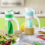 Eco-friendly Good grips salad dressing mixer shake bottle Sauce Container salad dressing shaker Twist& Pour Salad Dressing Mixer