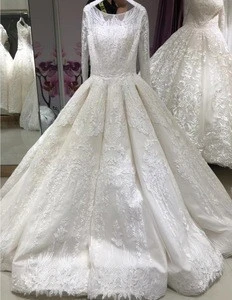 Luxury Long Sleeve Embroidered Design Pleated Puffy Skirt Ball Gown Floor Length Wedding Dress With Train
