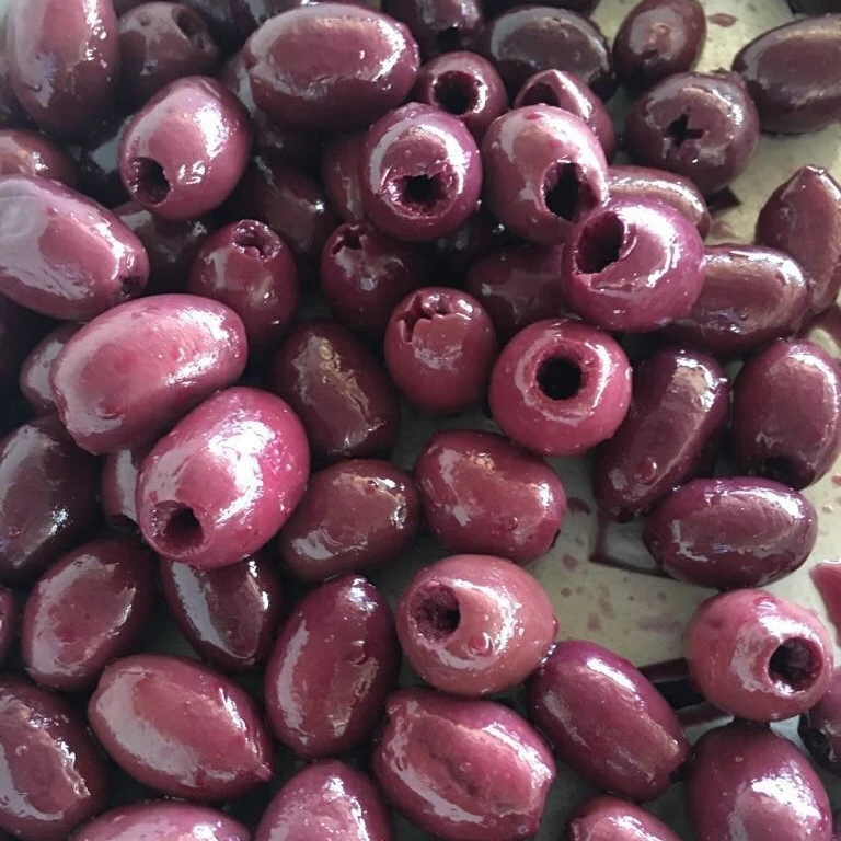 pitted natural black olives