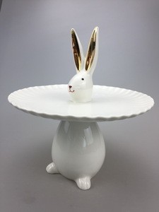 Wholesale Easter Ceramic  Lovely  Funny Rabbit Plate  Figurines for Garden Decor