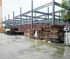 Wind-resistant prefabricated building for steel structure warehouse
