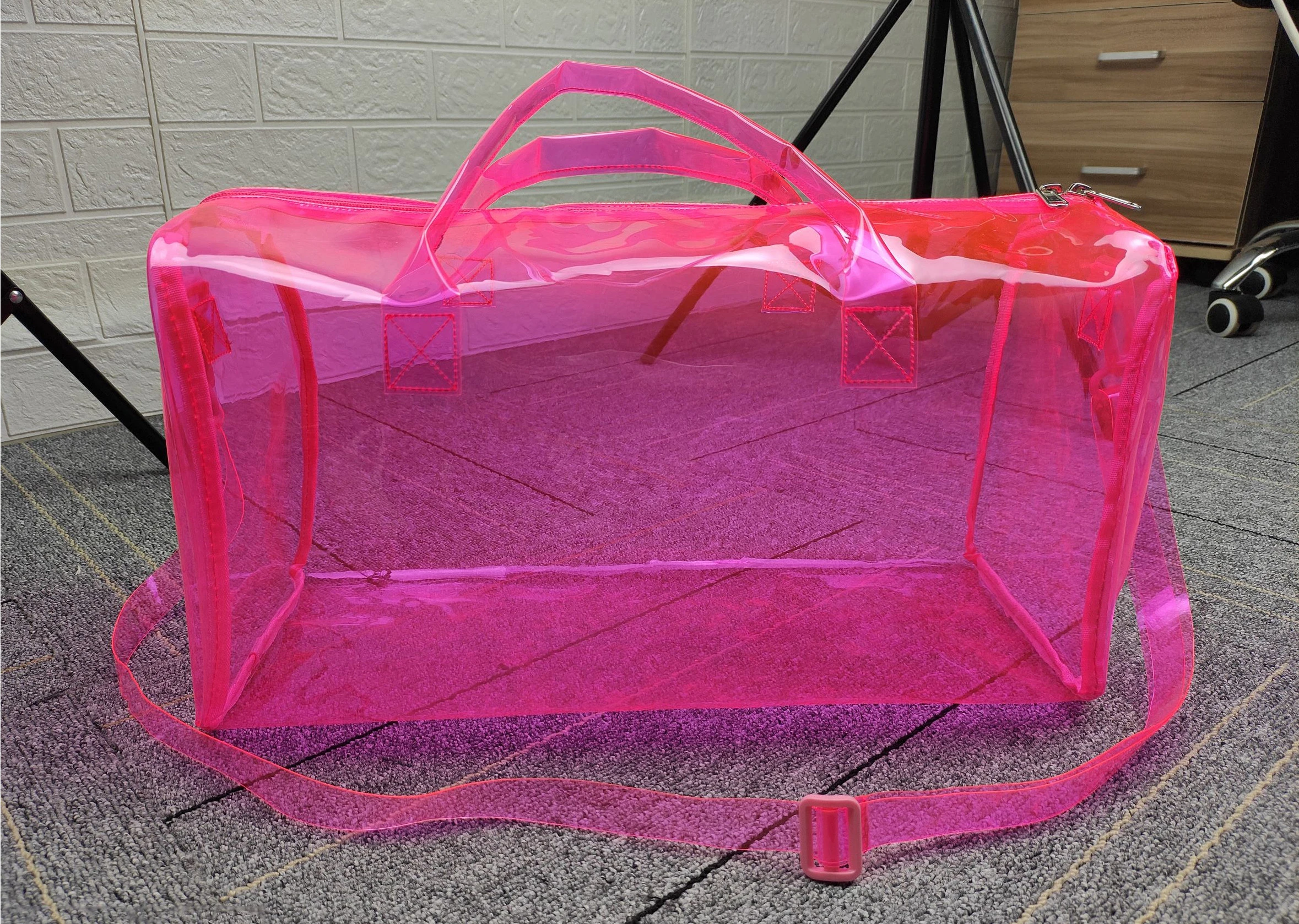 womens customized travel waterproof pink transparent duffel bag