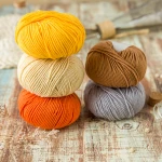 Yarncrafts Durable soft bamboo Wool blended Hand Knitting Yarn with 2.5NM Sock Hat