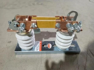 Low voltage disconnector