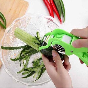 2-in-1 Peeler Slicer Plastic Multi-use Banana Cucumber Carrot Cutter Fruit Vegetable Salad Shredder Cutters