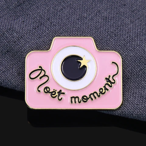 Cheap custom die struck lapel console metal badge hat custom holographic enamel pin