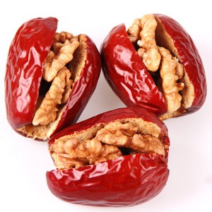 Chinese new snacks dried red dates walnut with walnut kernel in the middle walnut with jujube