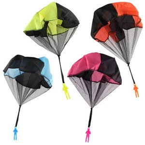 Wholesale  4 color Hand drop Soldier parachute toys for children Outdoor childrens toys