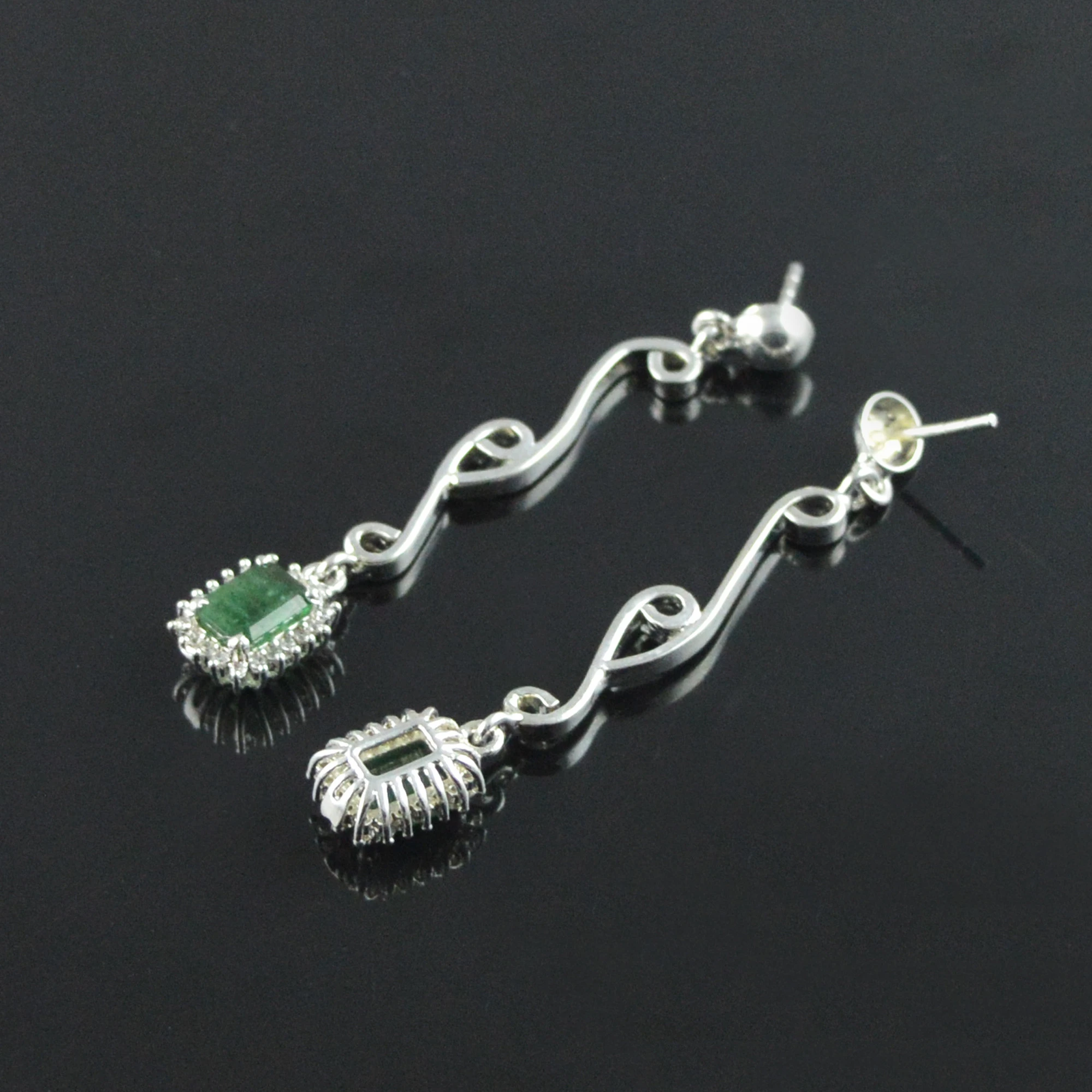 Wholesale 925 Sterling Silver Natural Emerald Gemstone Earrings Jewelry Dangle And Drop Earrings Present Supplier Manufacturer