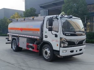 CLW Factory 10m3 New Diesel Petrol Tank Truck Dongfeng 170hp Price for Sale