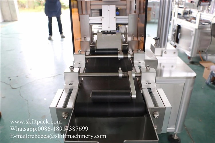 Automatic Leather Bag print and apply system labeling machine
