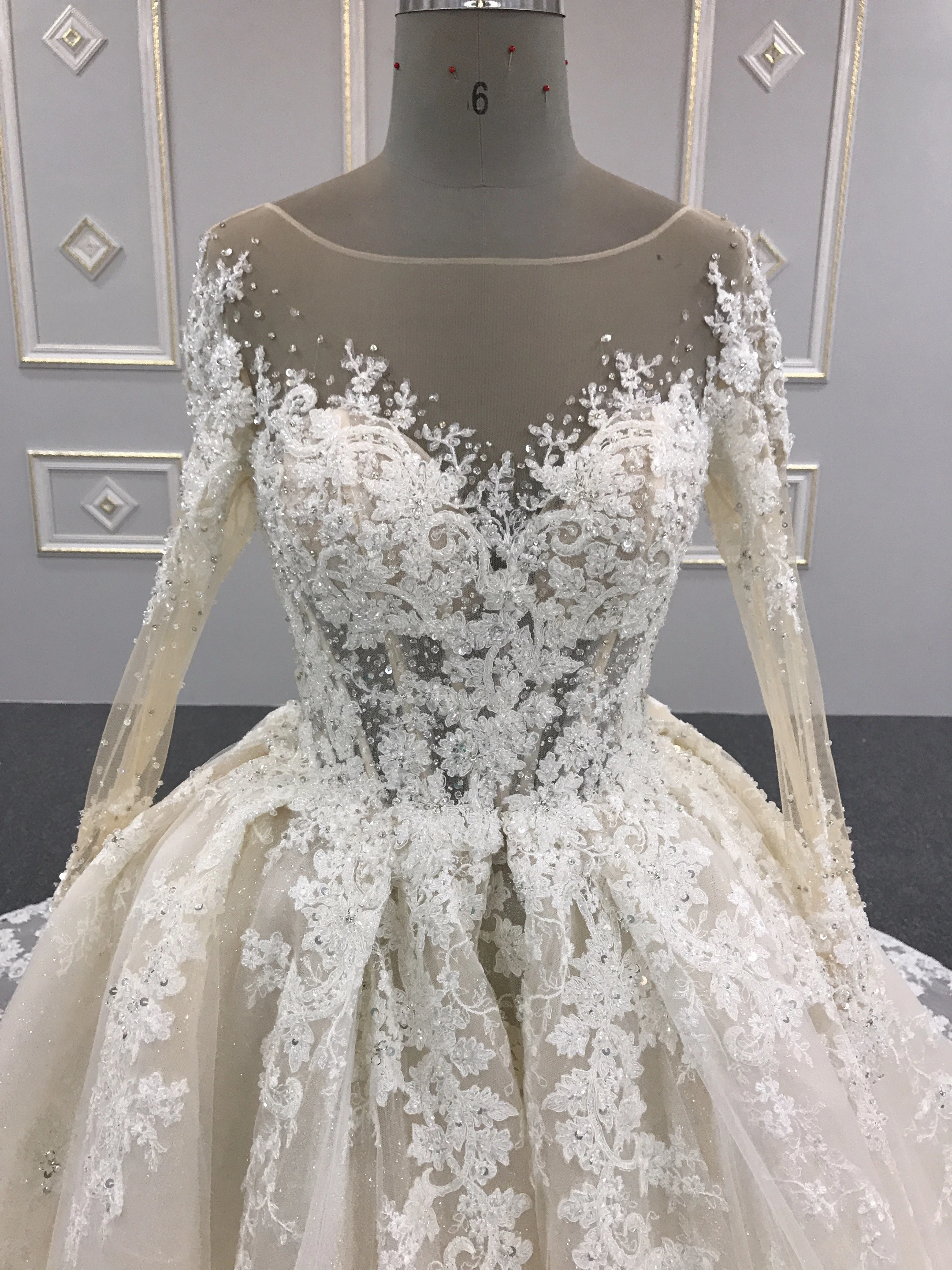 BaiYi luxury wedding party dresses bling bling crystal long sleeve bridal gown  wedding dress